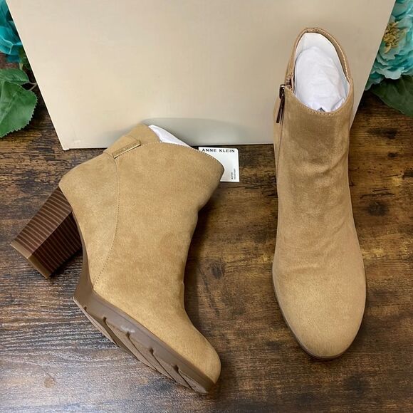 Anne Klein Shoes - Anne Klein Women's Rosleyn Booties, 8M